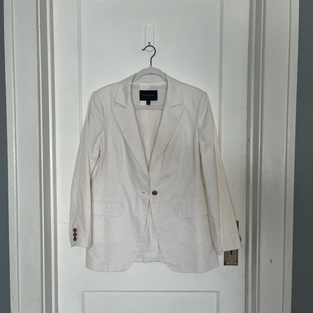 CLOSING SALE Banana Republic Linen Blazer With 100% Cotton Lining